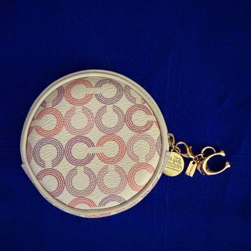 AUTHENTIC Coach Circular Coin Pouch. A mini charm added. - Picture 8 of 13